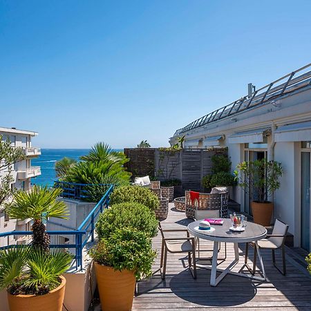 Hotel Martinez, In The Unbound Collection By Hyatt Cannes Esterno foto A rooftop terrace in Nice, France