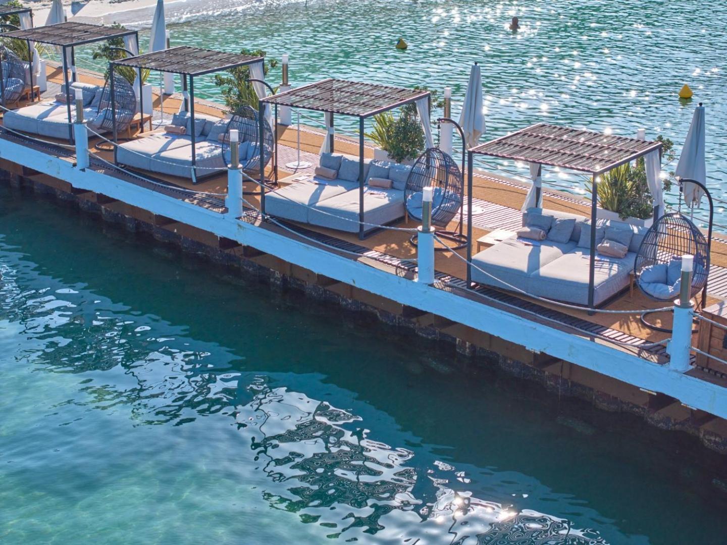 Hotel Martinez, In The Unbound Collection By Hyatt Cannes Esterno foto The pier at the resort