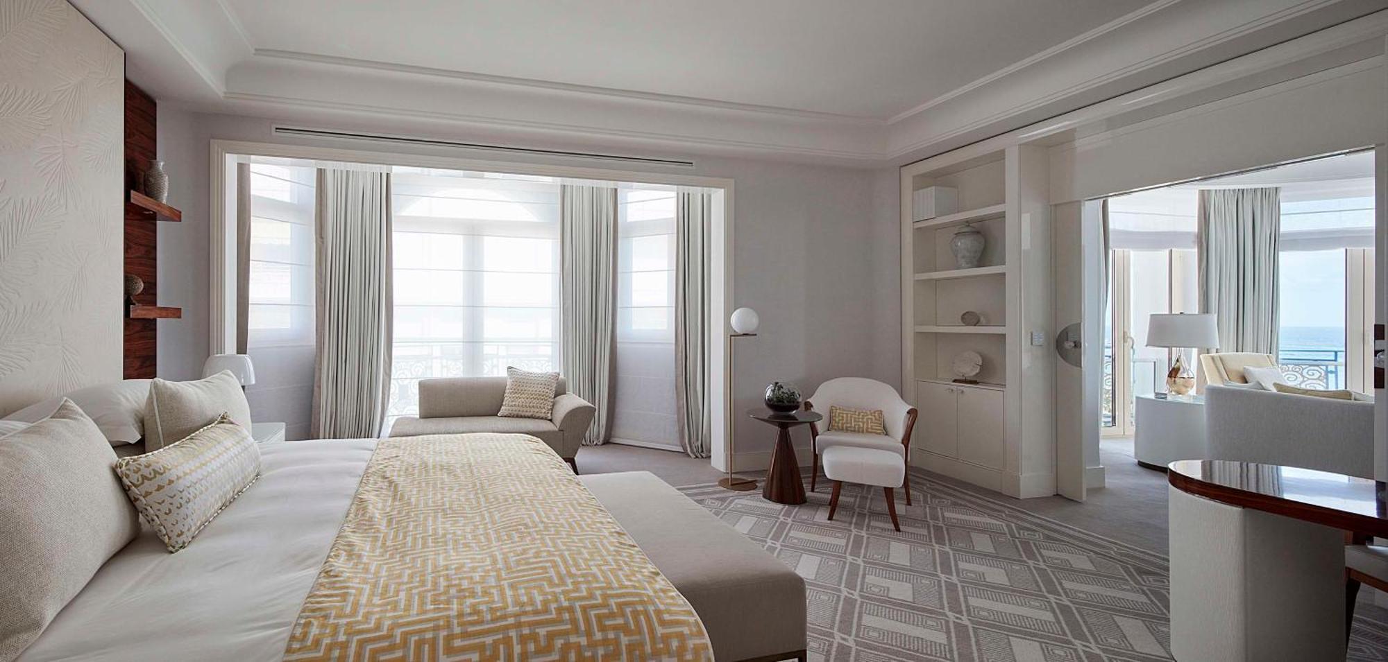 Hotel Martinez, In The Unbound Collection By Hyatt Cannes Esterno foto A bedroom at the Mandarin Oriental, Paris